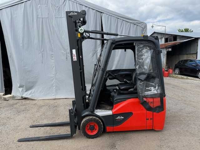 Wózek widłowy LINDE E16 elektryczny widlak TRIPLEX niski przebieg 386