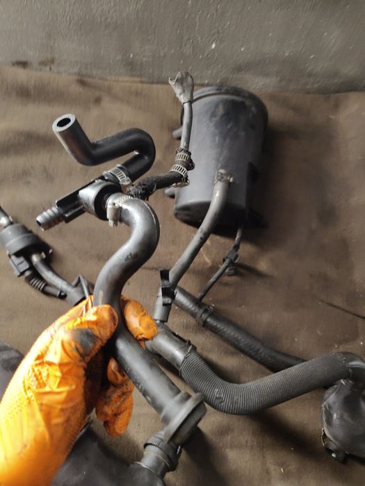 Podciśnienia wąż przewód audi A4 b6 b7 passat B5 alt 2,0 benzyna