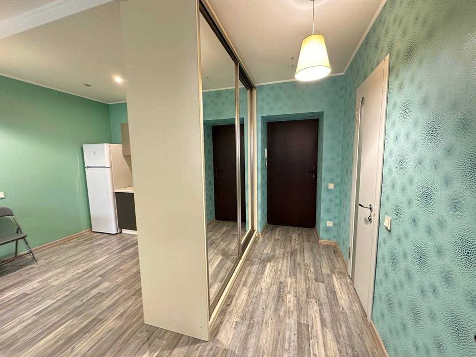 Простора та тепла 1 кімн квартира ЖК Садовий біля метро Лівобережна