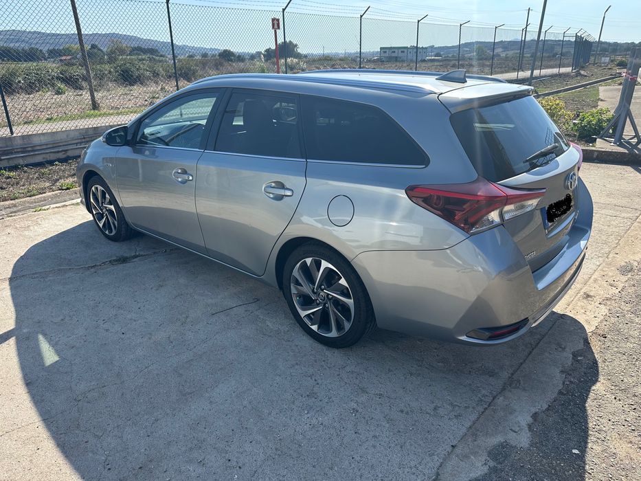 Toyota Auris TS 1.8 Hybrid