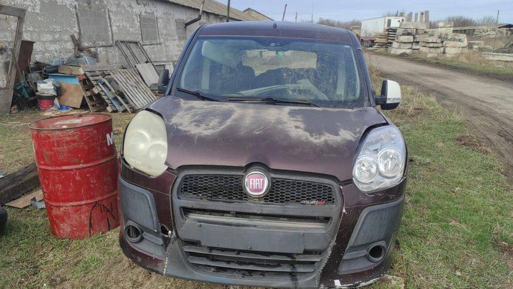 Продаю fiat doblo по запчастинах 2012 року