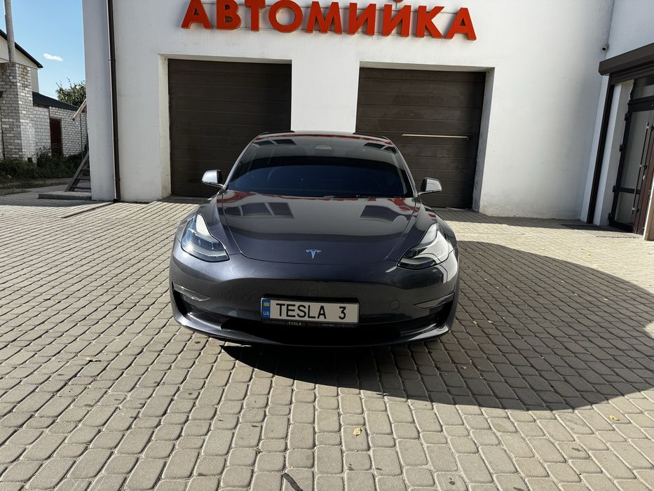 Tesla model 3 2023 Performance