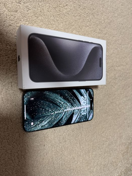 Iphone 15 pro max 256 идеал черный с физической картой!