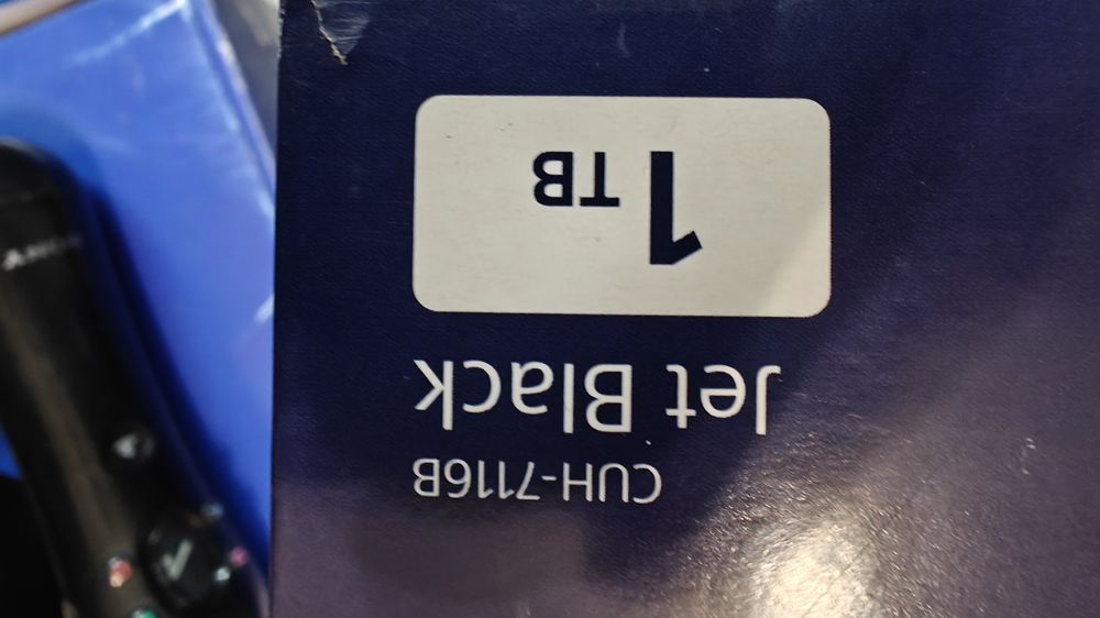 PS 4 Pro 1tb  2 pady  gogle VR  2xMove Motion Controller  Cam  6xgry