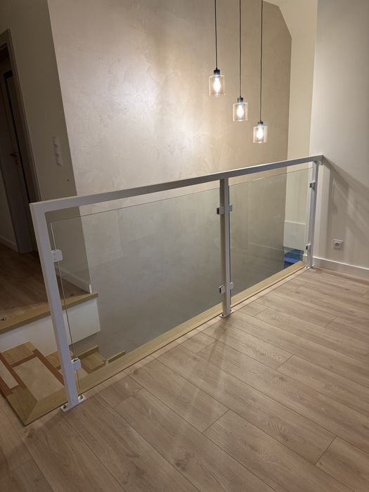 Balustrady szklane bariery