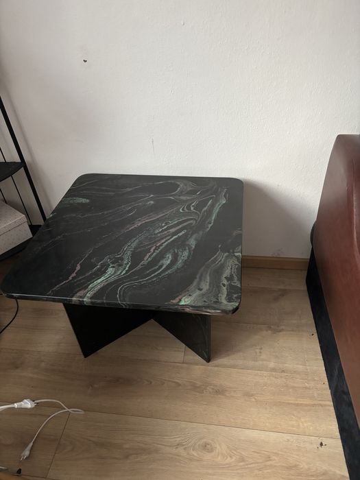 Stolik kawowy czarny konglomerat