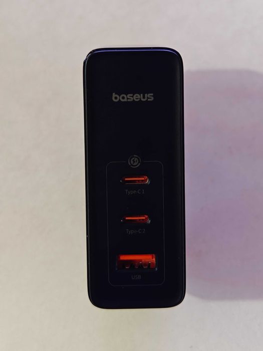 BASEUS GaN5 Pro 160W (2 Type-C + 1 USB)