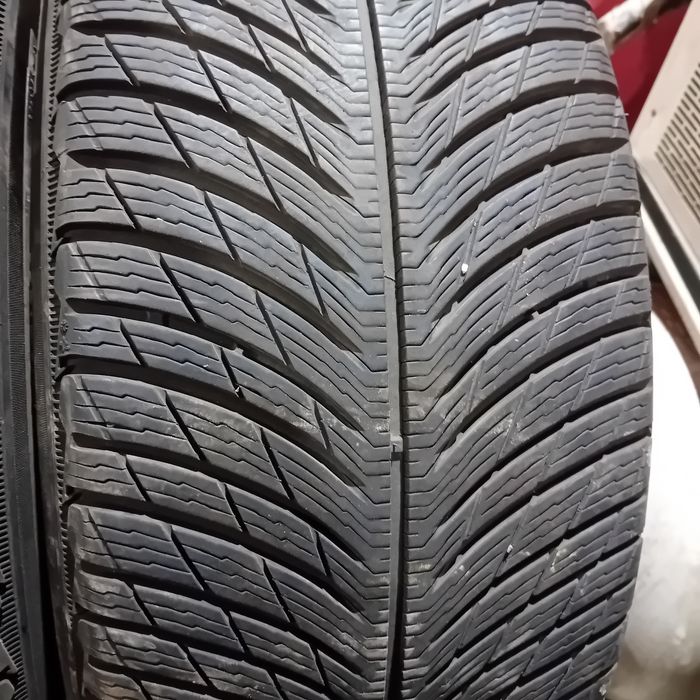 Шини Зимові 255.50.19 пара рік 2023