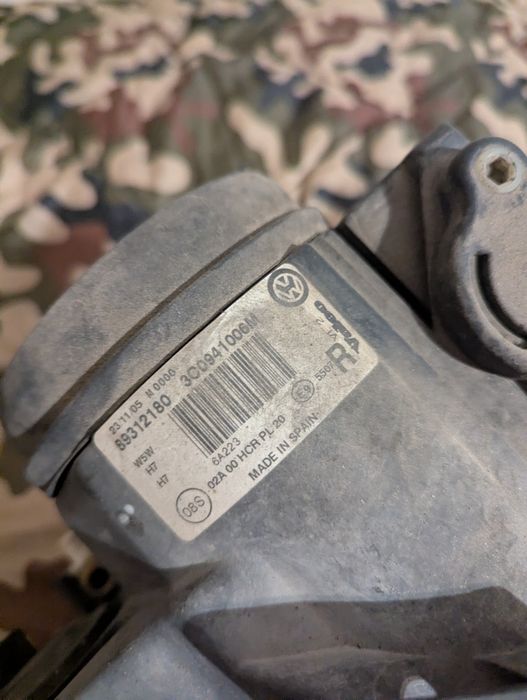 Фари Passat B6 ( valeo )  комплект