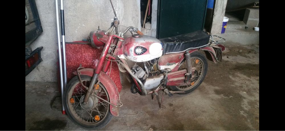 Ciclomotor usado impecavel