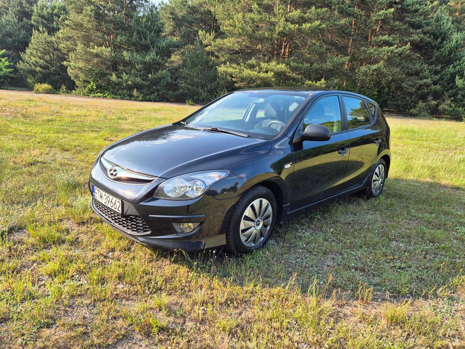 Hyundai i30,1.4benzyna,klima,czujniki parkowania,2011r.