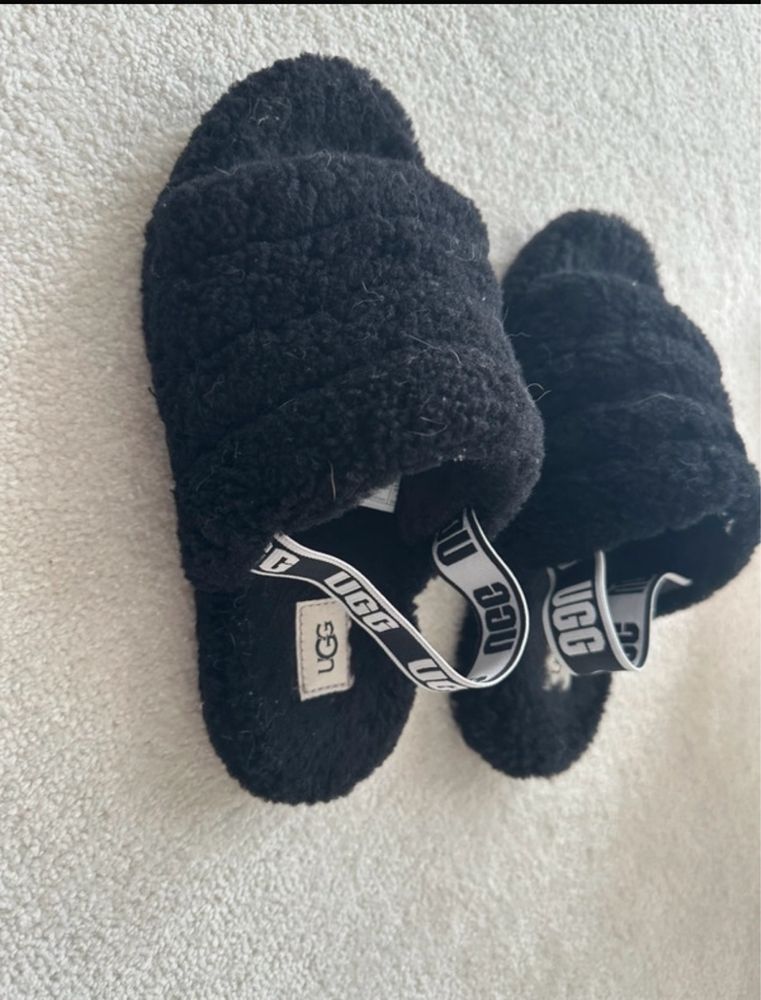 Sapato UGG preto