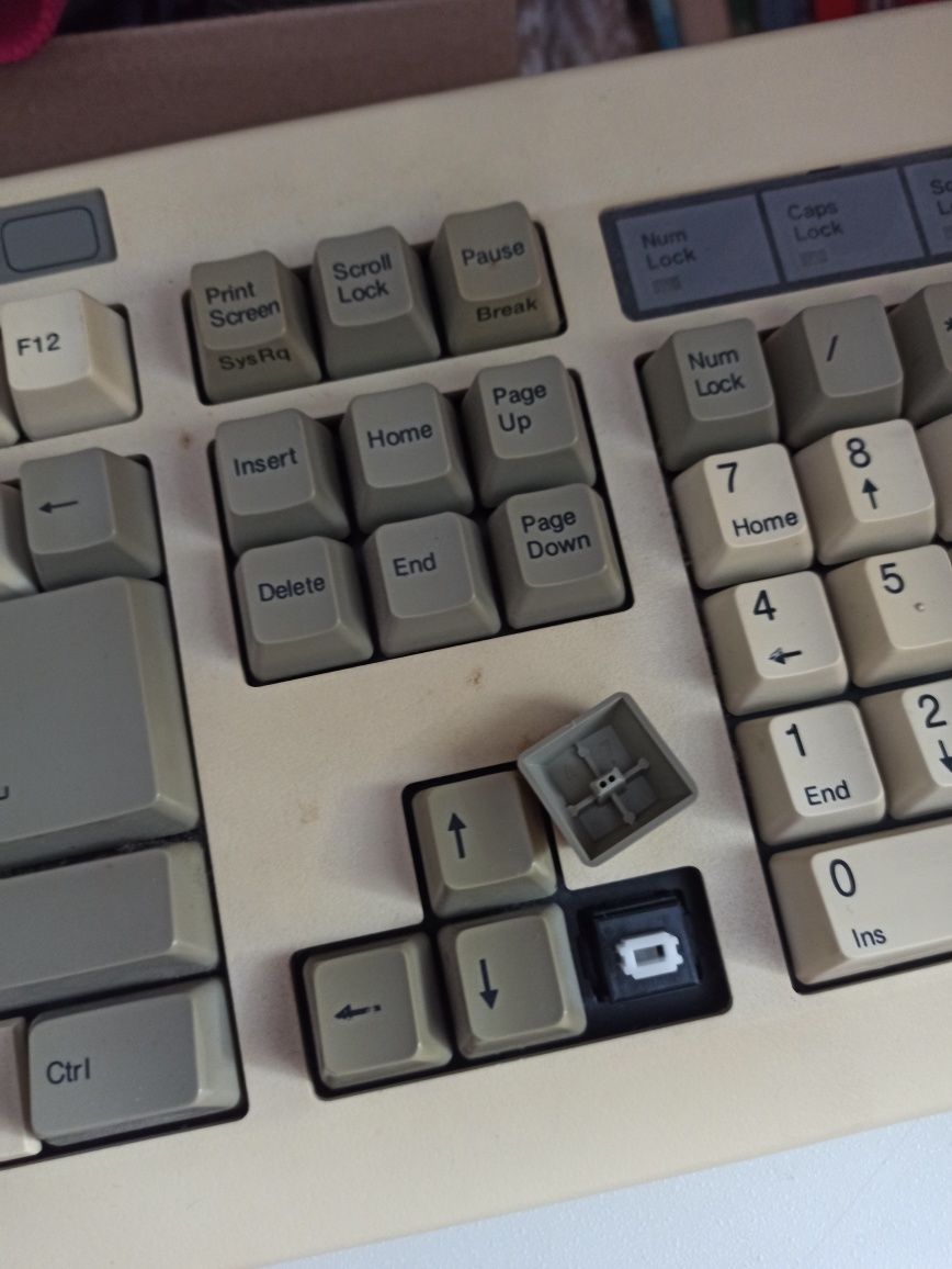 Stara klawiatura mechaniczna Datacom DF retro vintage K121, XT/AT