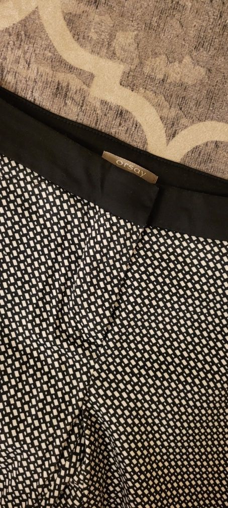 Spodnie Orsay cygaretki szczupłe gumowane r.32