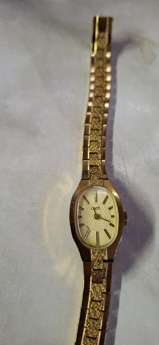 Часы наручные Луч механические