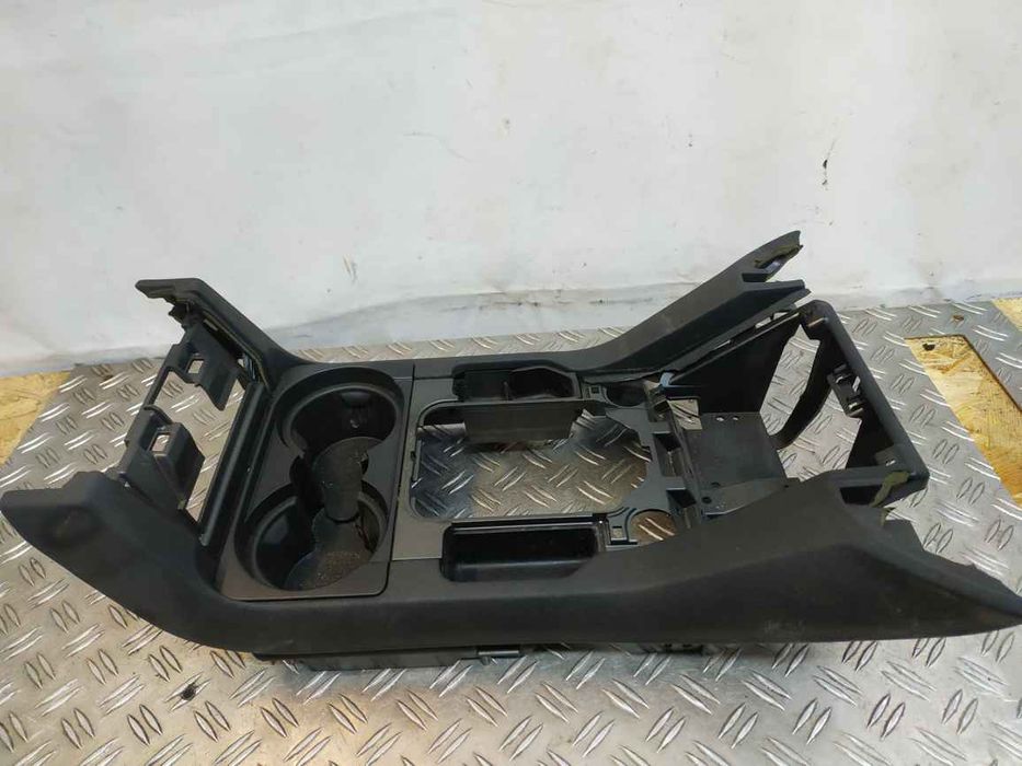 Land Rover Discovery 4 09- накладка центральної консолі DS6000 AH2204