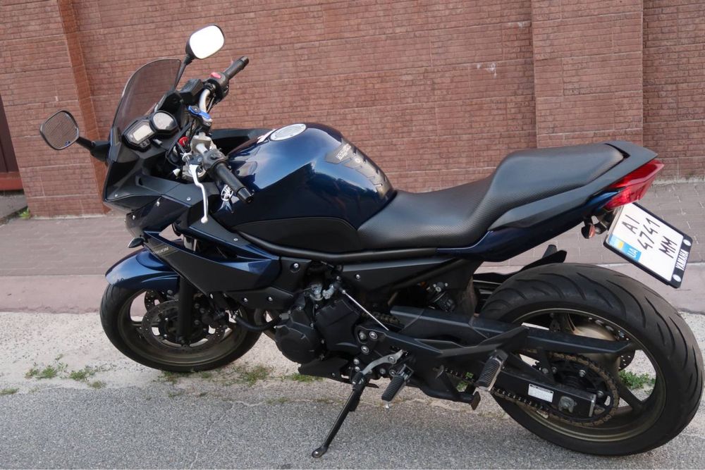 Мотоцикл yamaha xj 600