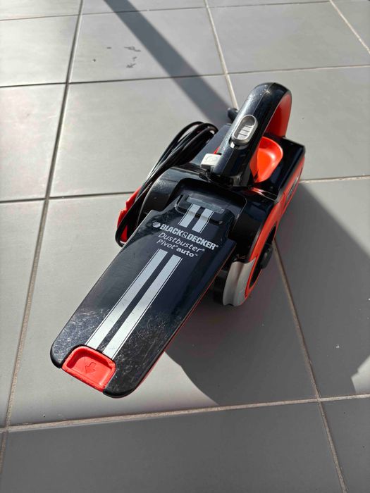 odkurzacz samochodowy Black&Decker