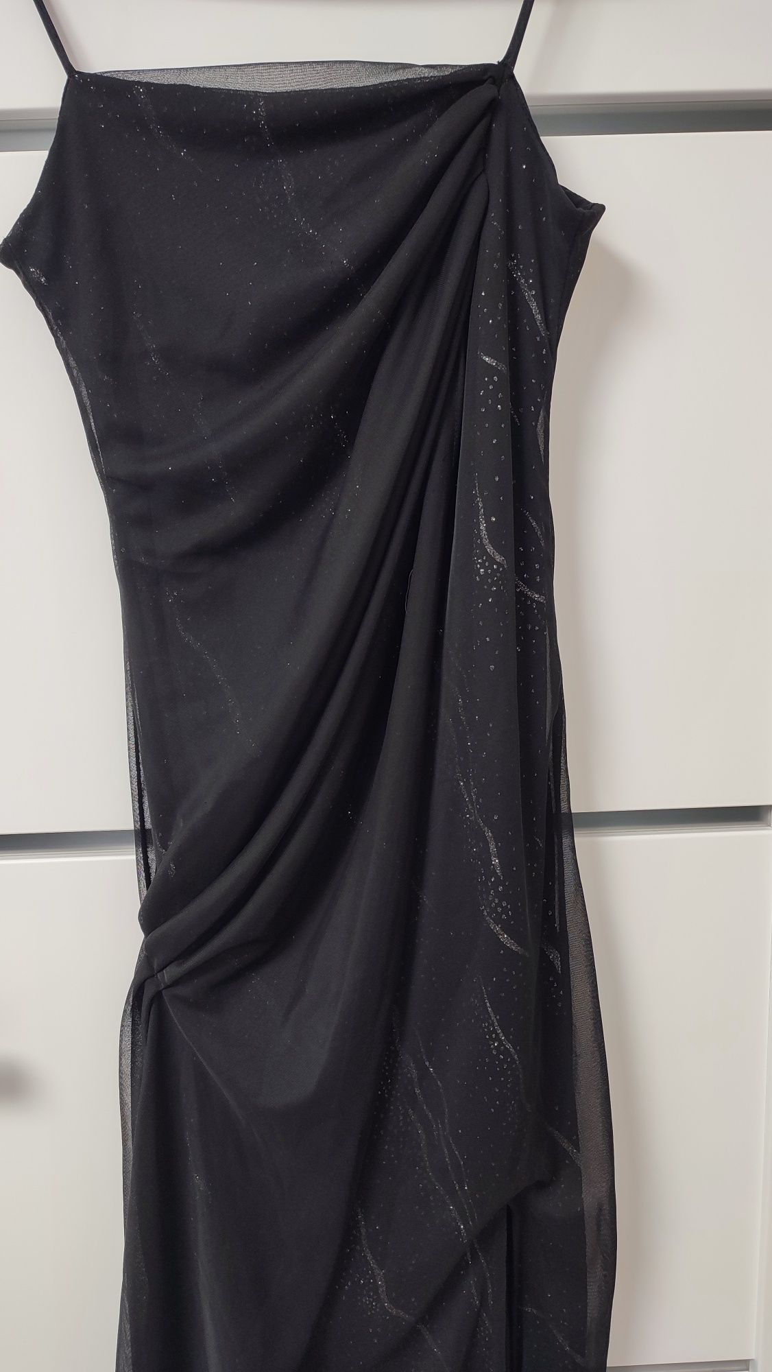 Czarna długa sukienka tiul brokat rozmiar 32