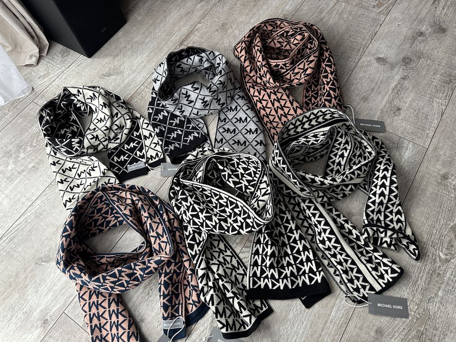 Nowy oryginalny szal damski unisex michael kors monogram logo