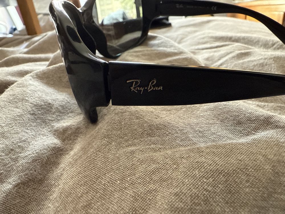 Oculos escuros Ray Ban