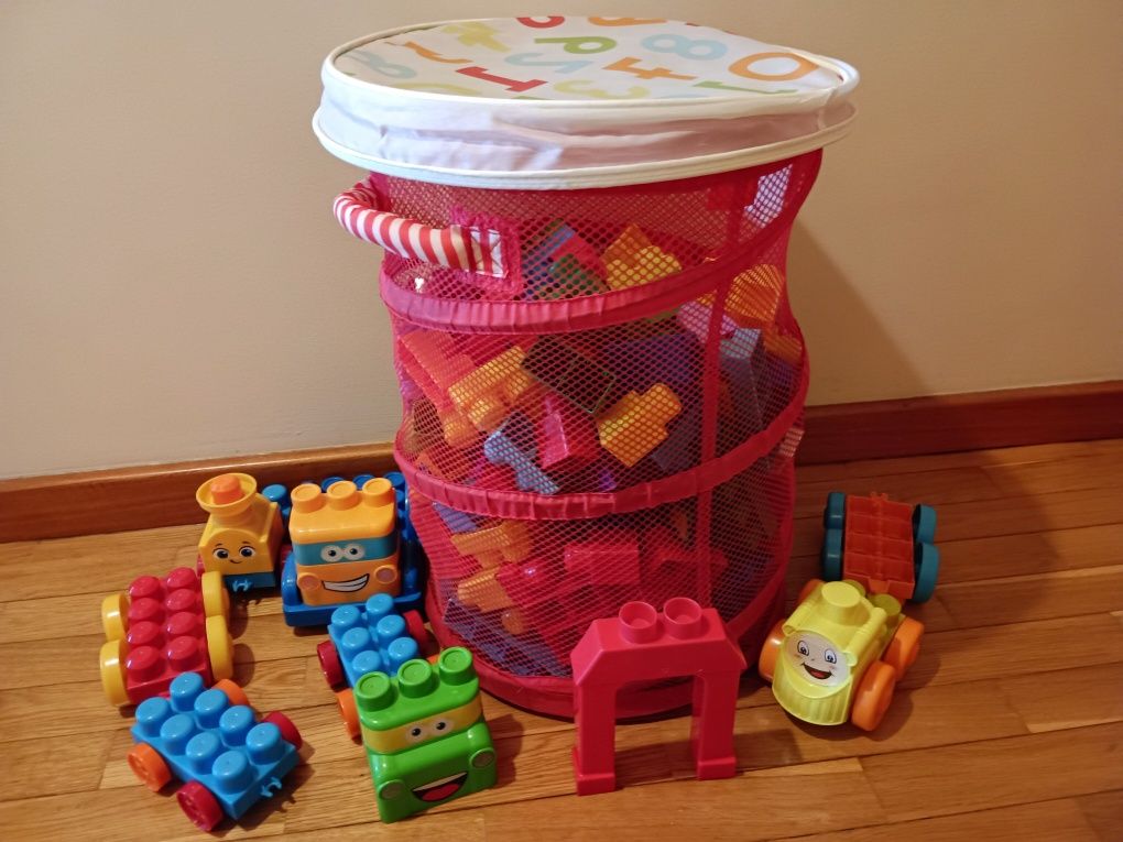 205 peças de Legos Mega Blocks com oferta de cesto