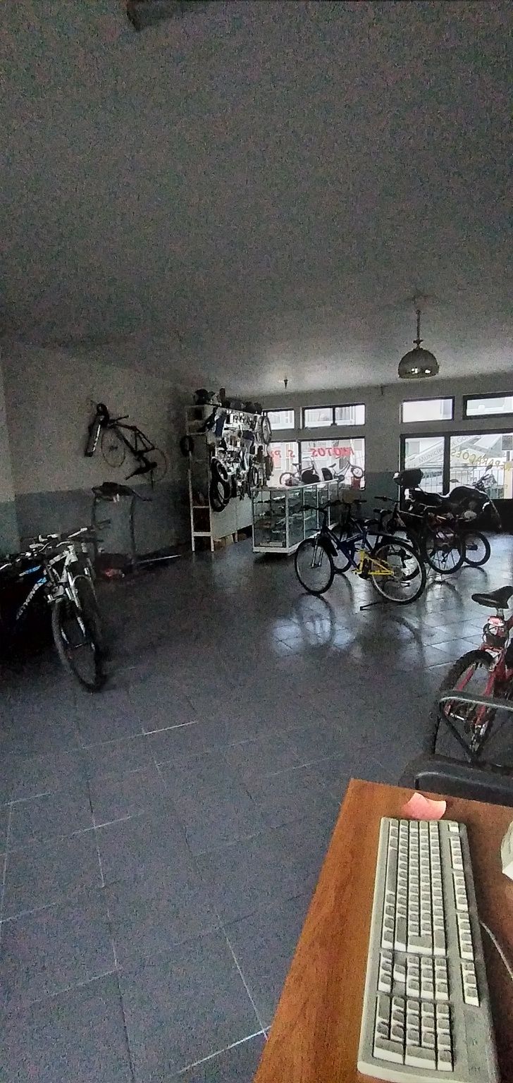 Espaço comercial em Gondomar junto ctt. S.pedro da cova o próprio.