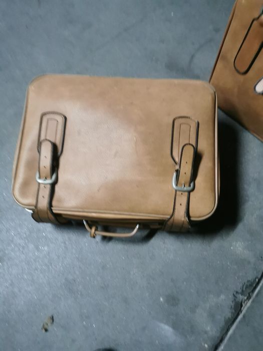 Mala antiga de viagem