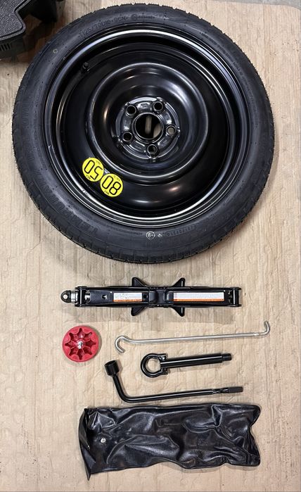 Докатка запаска запасне колесо Toyota Yaris r16 125/70 5*100 Lexus CT