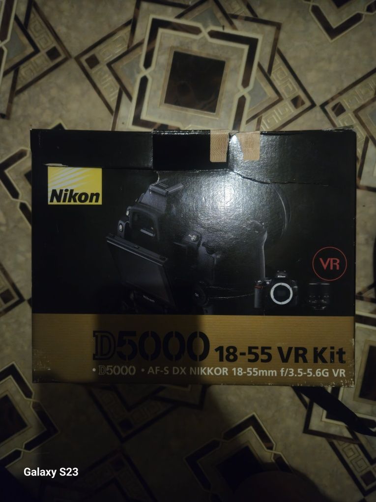 Продаю Nikon d5000