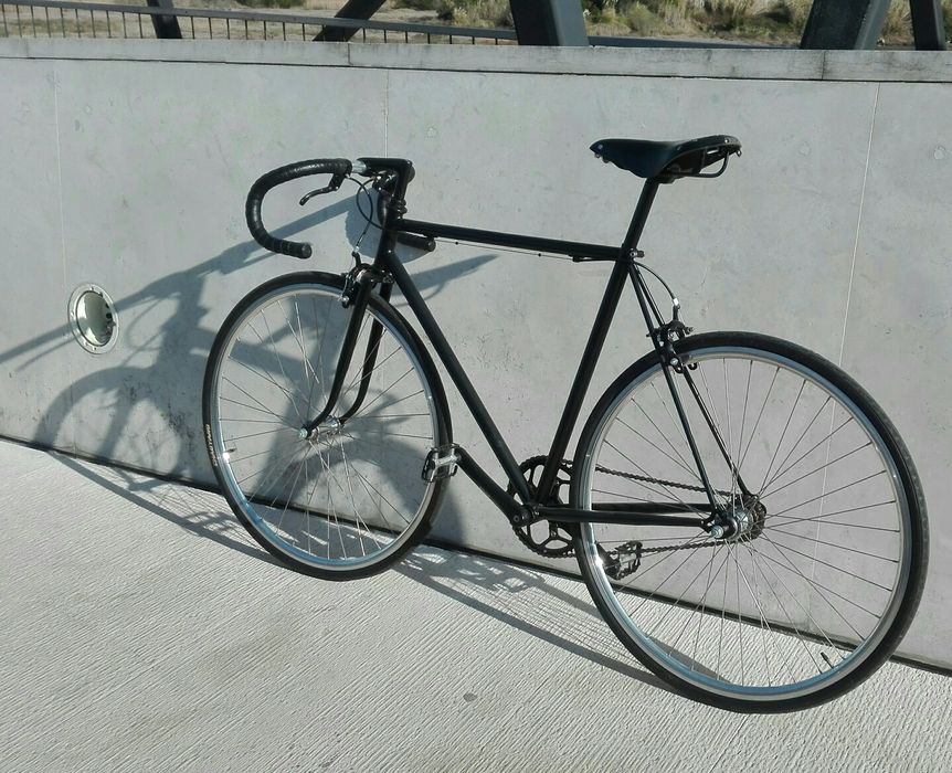 Bicicleta Single Speed Nova customizada selim Brooks