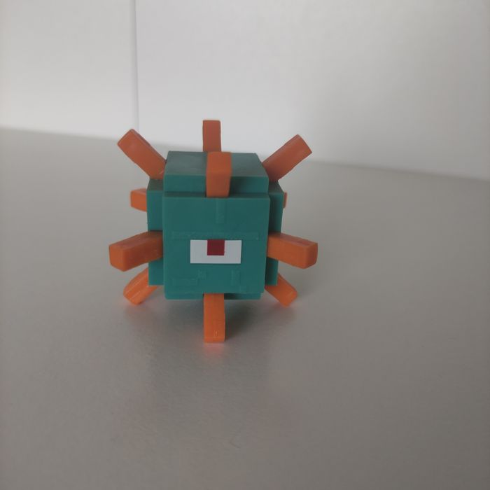 Вартовий. Фігурка-топер Minecraft із пакетиків сюрприз!