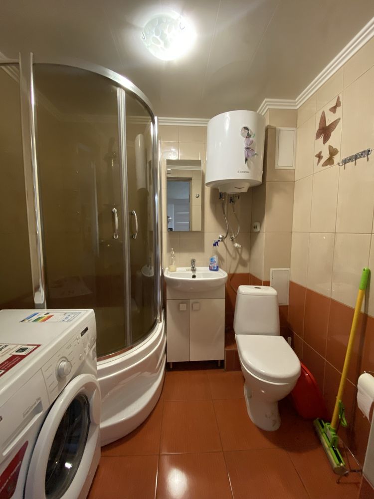 Здається 1 кімнатна квартира 250$