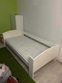 Łóżko 180x80 z materacem