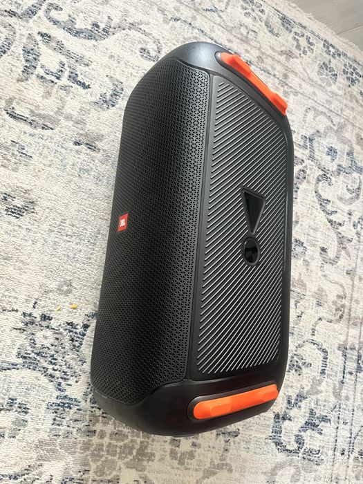 Портативна колонка JBL PartyBox 110