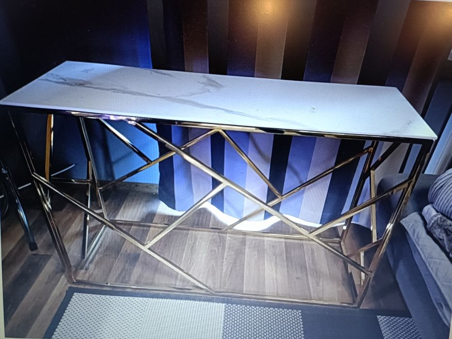 Konsola escada z metalu kolor zloty