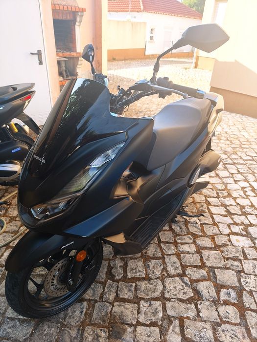 Vendo Honda PCX 2024