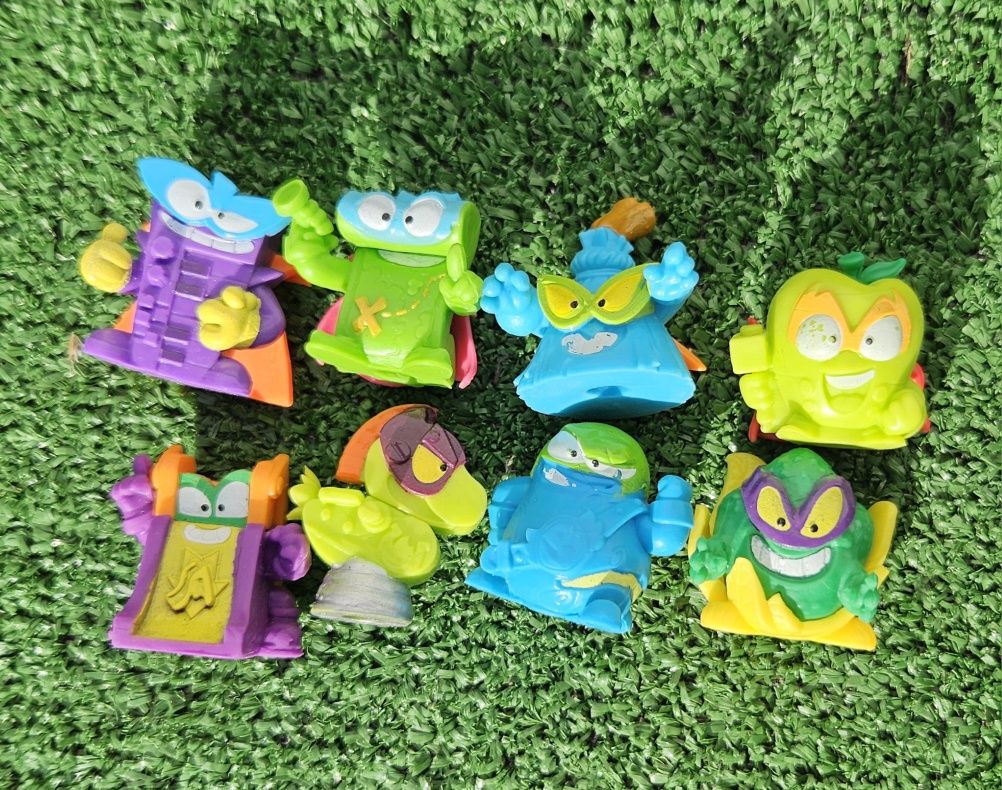 Zingsy Super Things 8 figurek