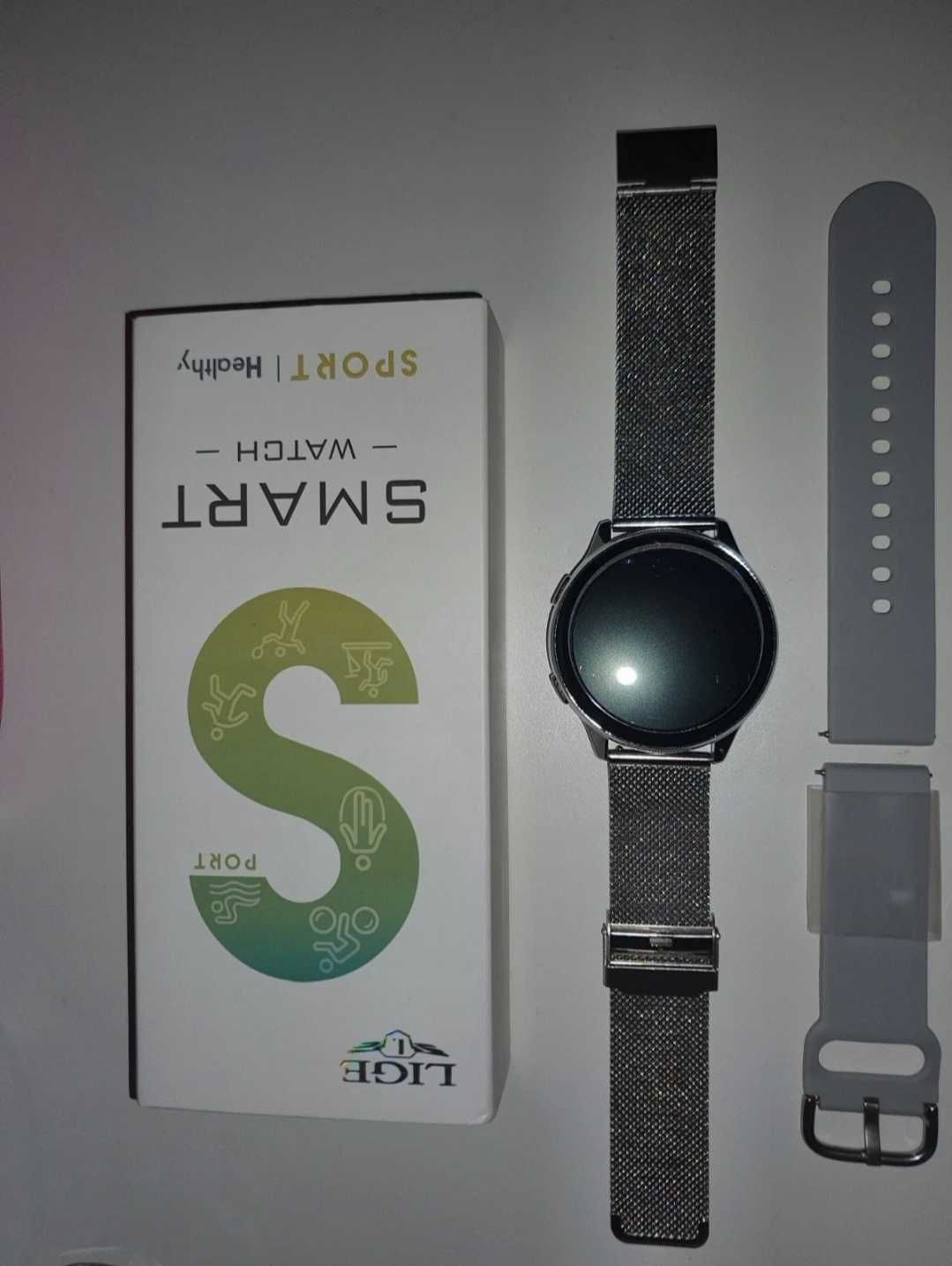 Smartwatch novo e com factura ecrã 46mm
