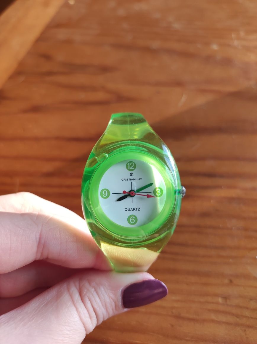 Relógio Verde Transparente Cristian Lay