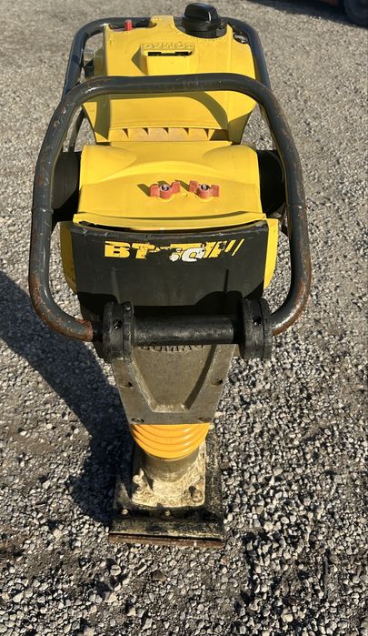 Skoczek spalinowy ubijak honda