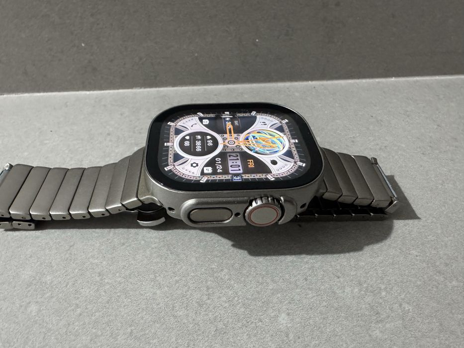 Relogio smartwatch com cartão sim funciona sem telemovel.