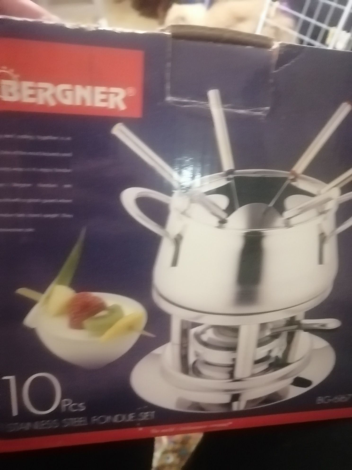 Фондюшница Bergner новая, в упаковке