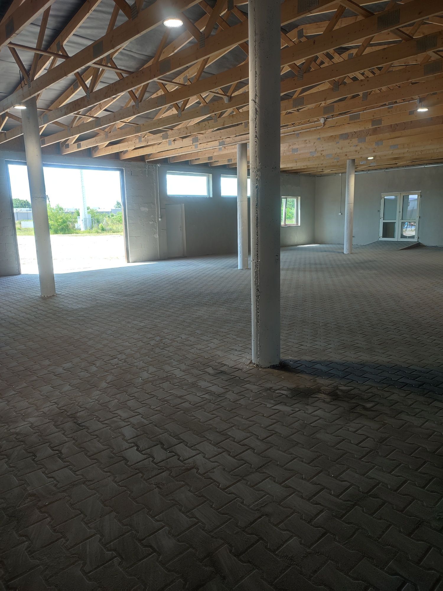 Wynajmę halę magazynową 300m2