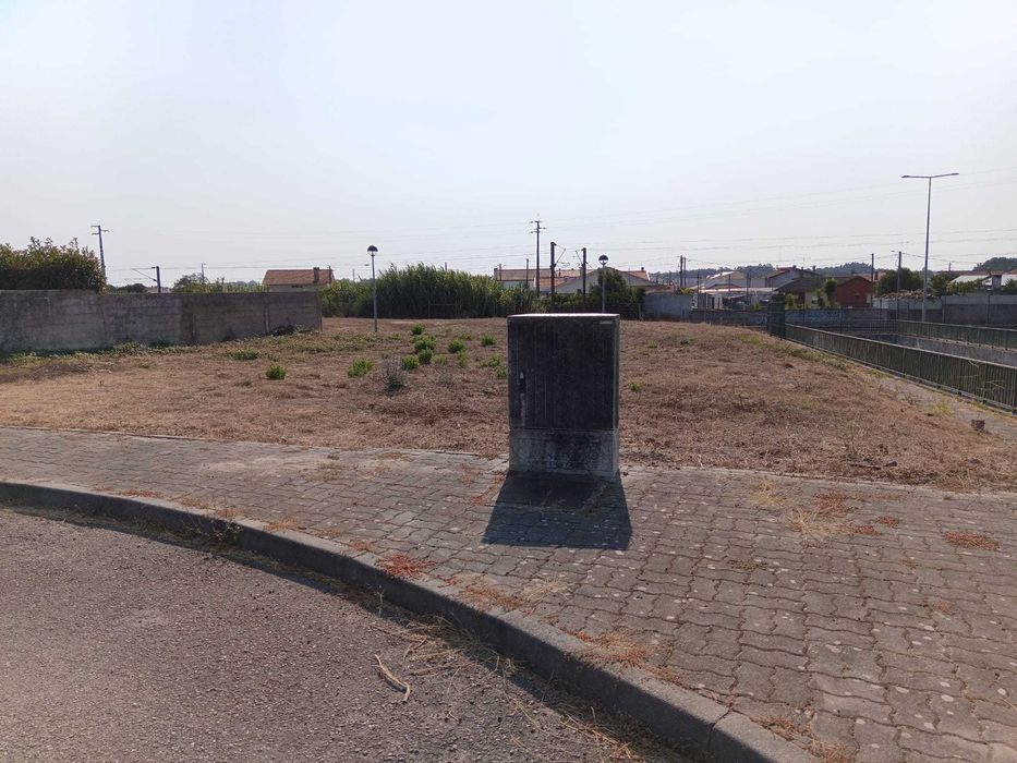 Excelente terreno à venda na Rua das Barreiras, 2 - Estarreja