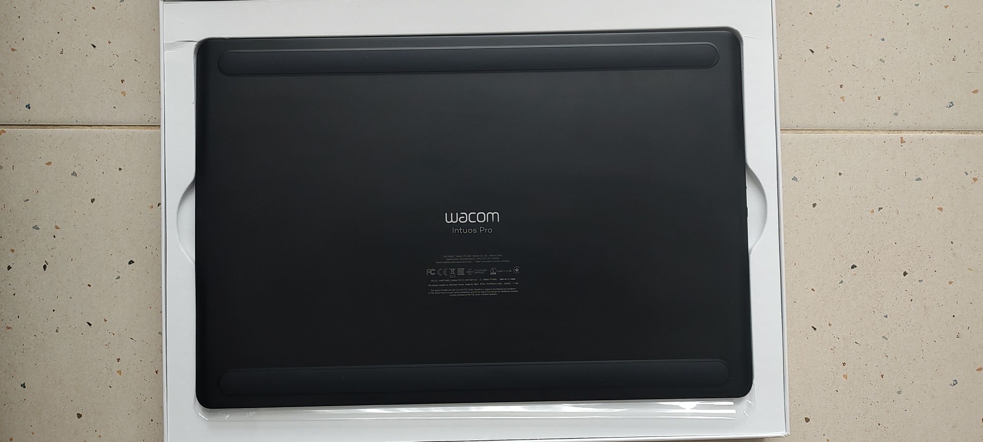 Tablet Wacom intuos Pro L