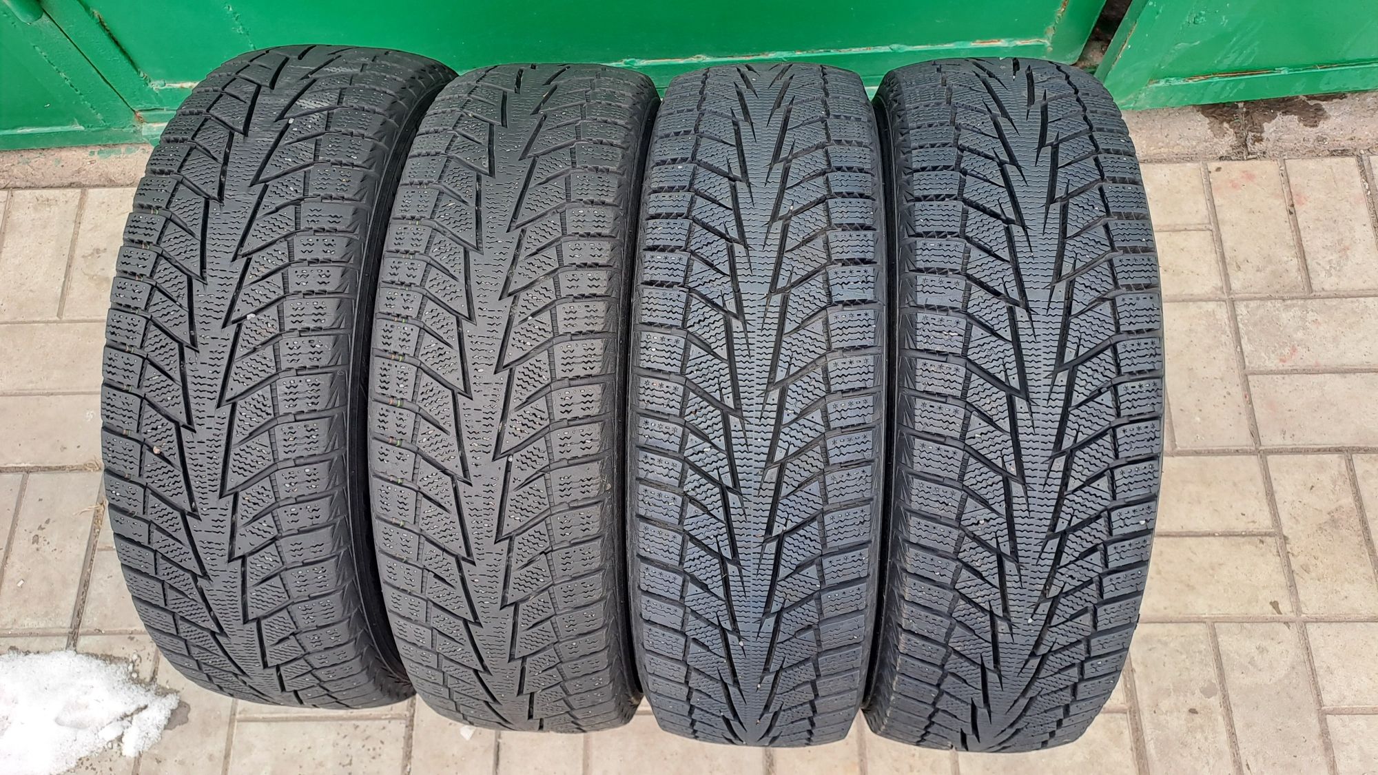 Шини зимові Hankook 185 65 r15