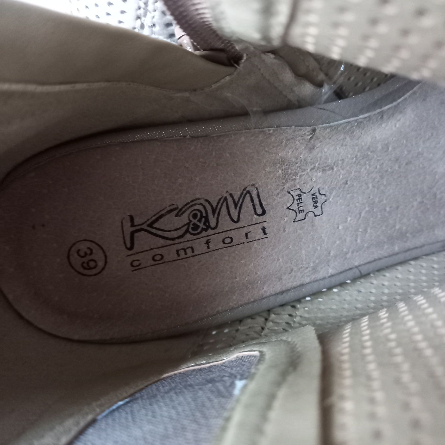 Beżowe sandały wysokie buty z odkrytymi palcami 39