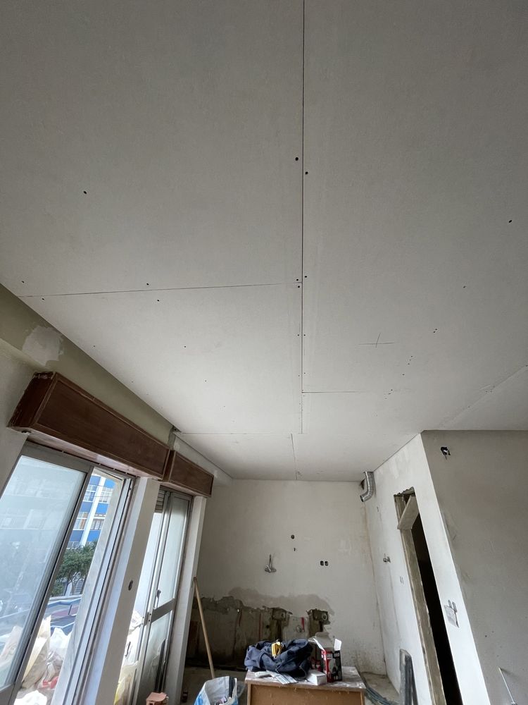 PLADUR, BARRAMENTOS, REMODELACOES EM GERAL