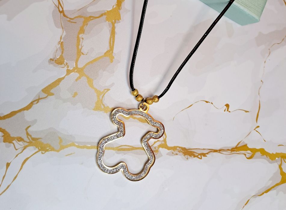 Naszyjnik na sznurku z Misiem Brokat rzemień